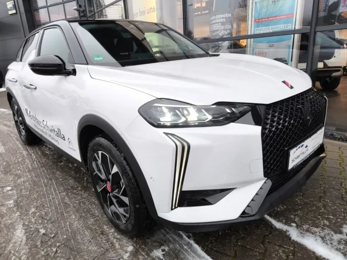 DS Automobiles DS 3 Performance Line + E-TENSE