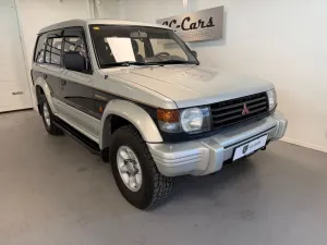 Mitsubishi Pajero GLS