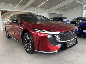 Mazda 6e EV Takumi Long Range bis zu 692 KM Reichweite