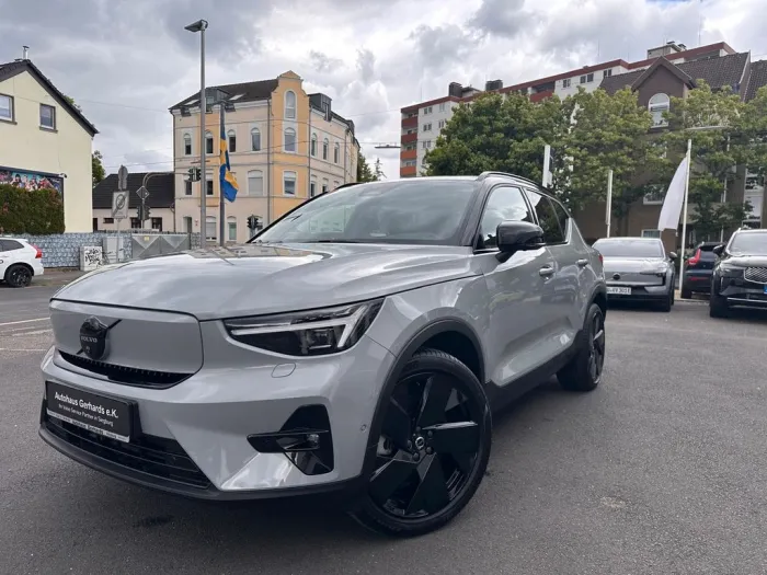 Volvo EX40 RWD Ultra Black Edition LR,AHK,360°,Pano,WP