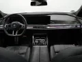BMW M760e xDrive -Lounge Seating -Fond-Entertainment