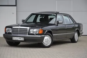Mercedes-Benz SEL 560*