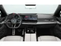 BMW i5 M60 xDrive B&W Panorama Autobahnassistent