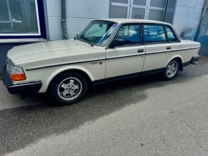 Volvo 240 / 244 H-Kennzeichen