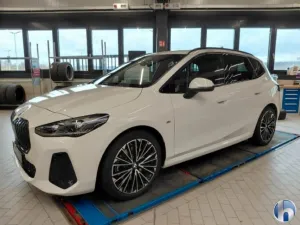 BMW ACTIVE TOURER 223d Xdrive M PAKET*PANO*VOLL*19