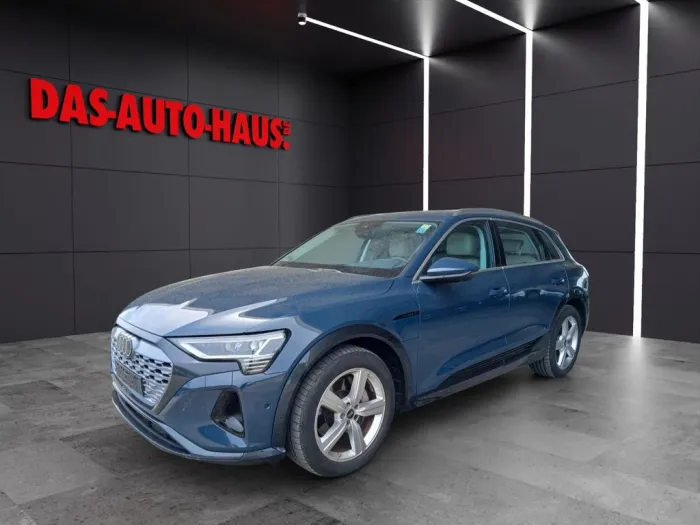 Audi Q8 e-tron 55 quattro advanced AHK UPE 106.182