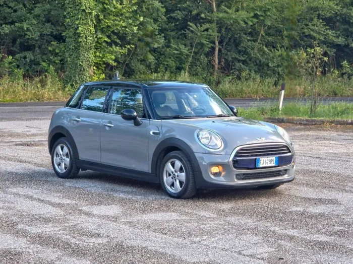 MINI Mini 1.5 Cooper D Hype CV-116 2017-E6B Manuale N