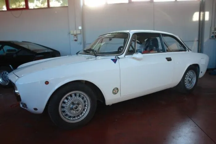Alfa Romeo GT 2000 Veloce Gr.1
