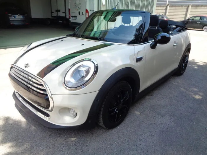 MINI Mini 1.5 Cooper Cabrio Automatica