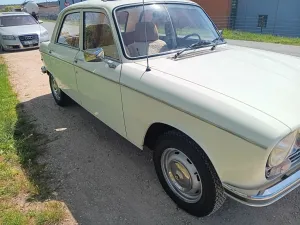 Peugeot 204