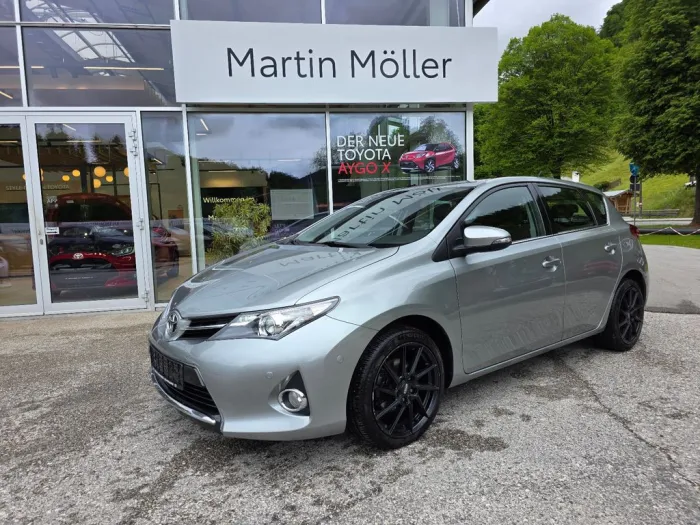 Toyota Auris Life+