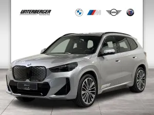 BMW iX1 eDrive20 M Sport Pro DA+ PA+ AHK HUD HK Pano