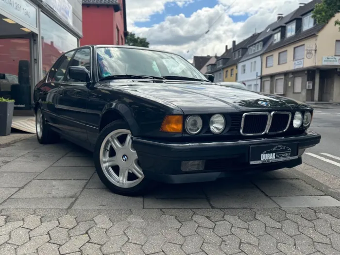 BMW 730i V8 E32 Autom/ KlimaAut./ H-Zu./ AHK/ LEDER