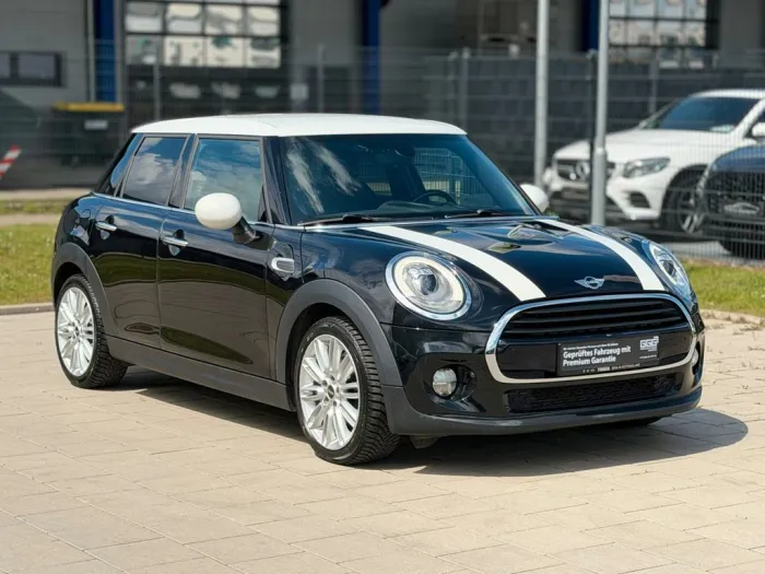 MINI Cooper *AUTOMATIK*HUD*NAVI*PDC*KLIMAAUTOM.*LED*