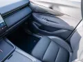 Lynk&Co 08 Plug-In Hybrid More Massage HK 21