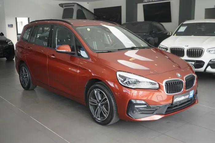 BMW 2 216 d Sport Line+NAVI+KAMERA+TEMPOMAT+SITZHEIZ
