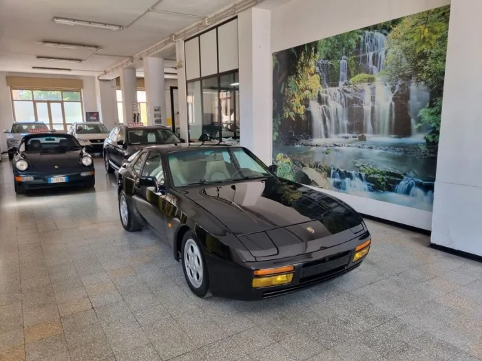 Porsche 944 allestimento S2, clima, sedili elett