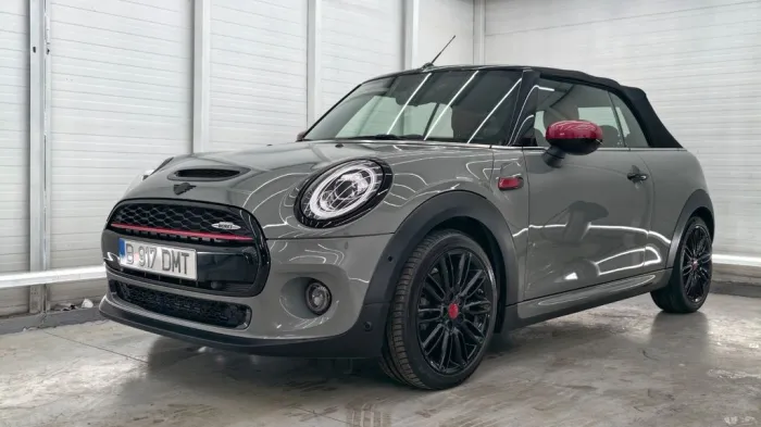 MINI Cooper Cabrio JCW Pack
