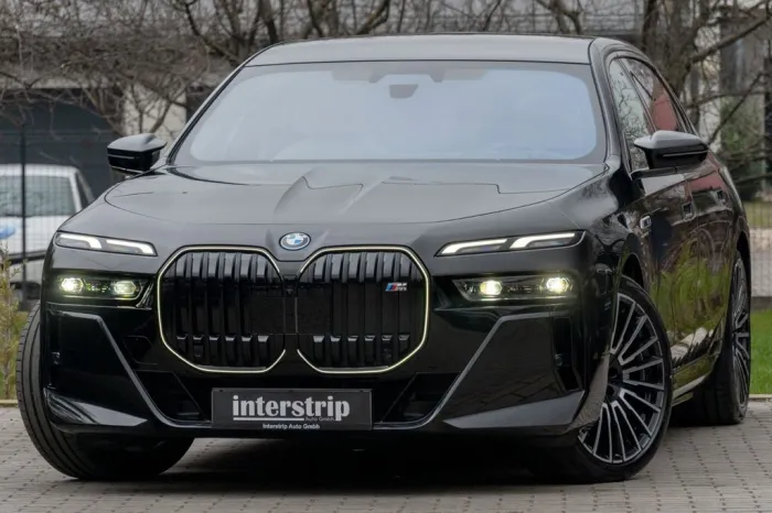 BMW M760e MASSAGE.SKY.EXECUTIVE.DR.ASS.PRO.B&W.5/100