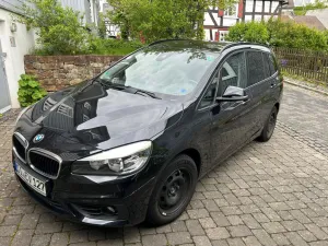 BMW 218i Gran Tourer 7-Sitzer - AHK - Navi - 8-fach