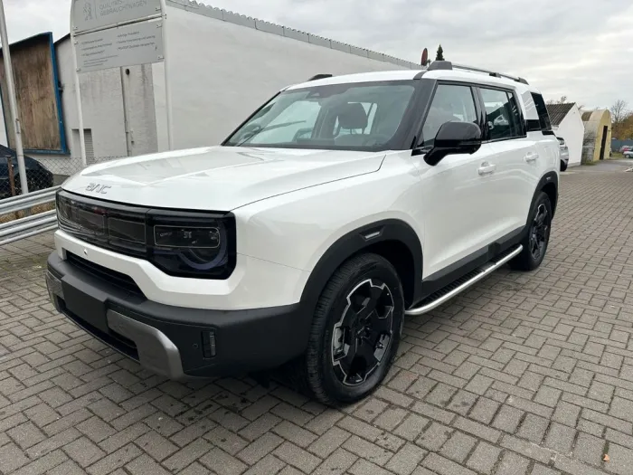 BAIC BJ30  4WD HEV AUTOM/PANO/LED/360°/KA