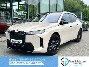 BMW iX M70 //Pano Stop&Go Leas.ab EUR 999,-inkl.