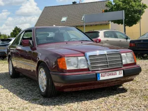 Mercedes-Benz E 230*Leder*H-Zulassung*SHZ*Pano*