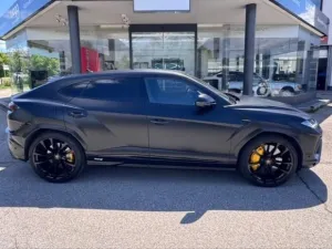Lamborghini Urus S Nero-Matt/Black/23