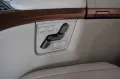Lexus LM 350h Luxury Light Beige 4 seats