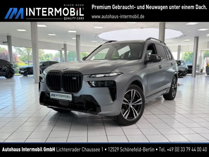 BMW X7 M60 i*PANO-SKY*B&W*HUD*KRISTALL*6-SITZ*360°