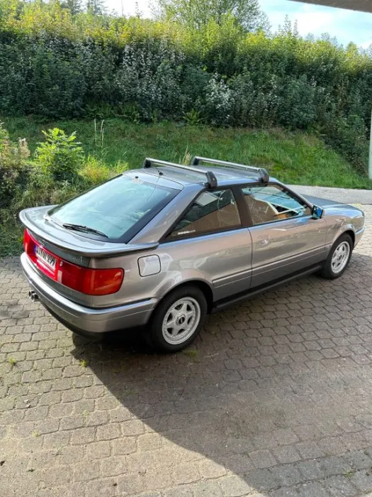Audi Coupé 2.2e