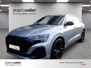 Audi Q8 S line TFSIe AHK PANO Laser 23