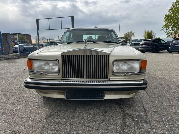 Rolls-Royce Silver Spirit -