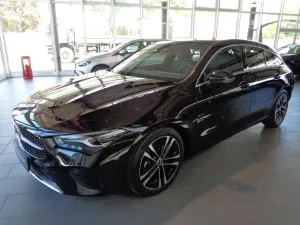 Mercedes-Benz CLA 180 SB,NAVI,KAMERA,LED,AHK,NP:48.808,-