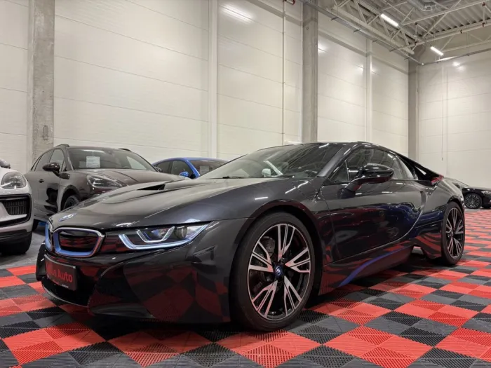 BMW i8 XDRIVE COUPE/HUD/LED/360/