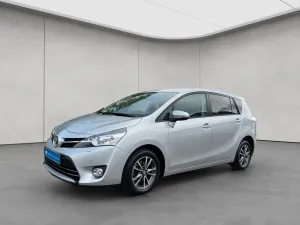 Toyota Verso Life