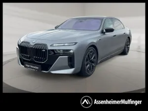 BMW M760 e xDrive Fahrassist+Pano+Stdhz+Wide+360+Cam
