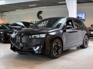 BMW iX 50 xDrive+ACC+TRAILER+PANO+MEMO+APPLE+NAVI+4Z