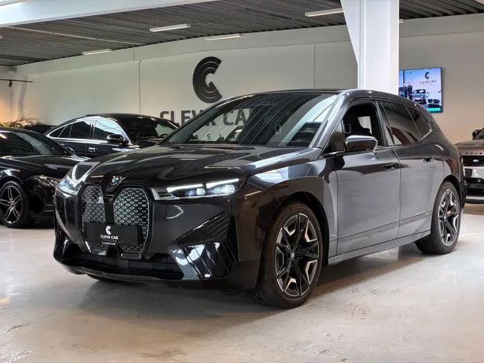 BMW iX 50 xDrive+ACC+TRAILER+PANO+MEMO+APPLE+NAVI+4Z