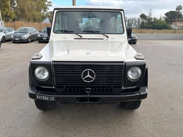 Mercedes-Benz G 300