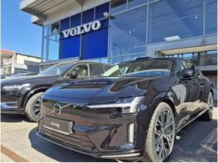 Volvo ES90 Extended Range Ultra LUFTFEDERUNG 360° B&W