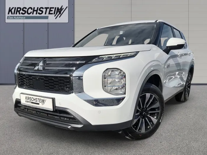 Mitsubishi Plug-in Hybrid Outlander Basis 4WD Dienstwagen!