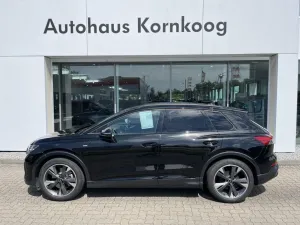 Audi Q4 55 e-tron quattro S-Line Optikpak.  Matrix 20