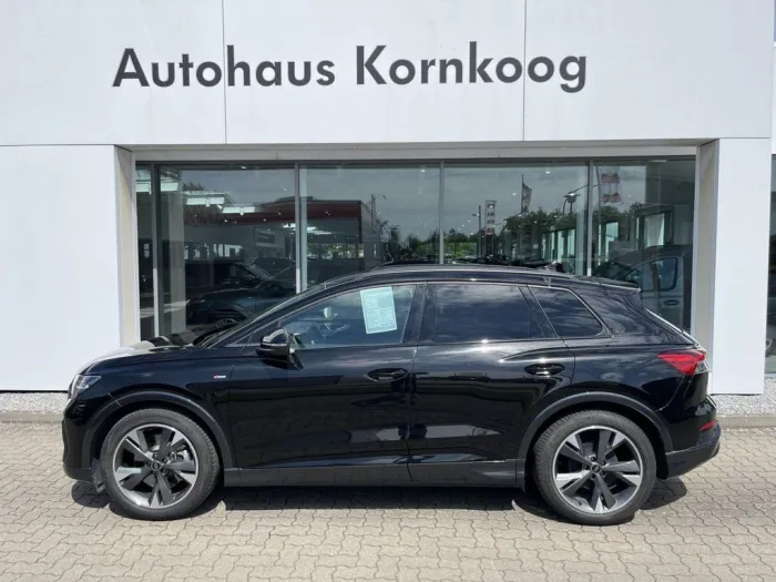 Audi Q4 55 e-tron quattro S-Line Optikpak.  Matrix 20