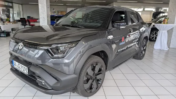 Suzuki e Vitara 128 kW eAxle Comfort+