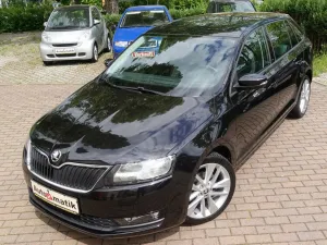 Skoda Rapid Spaceback 1.4 125 PS DSG Navi Pano SHZ Emo