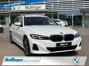 BMW 330e xDrive Touring LED HUD AHK 18