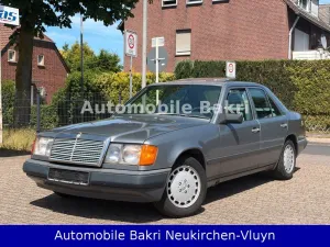 Mercedes-Benz E 230 W124 Lim. Automatik-AHK-Schiebedach *TOP*