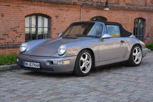 Porsche 911 Carrera 2 Cabriolet 964  Diamantblau