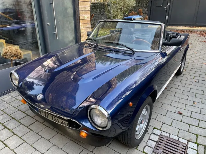Fiat 124 Spider